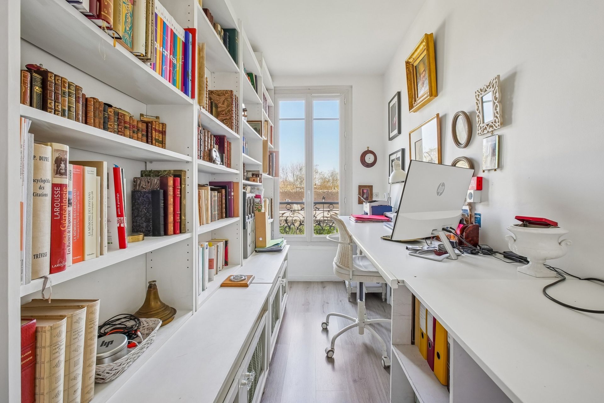 luxury house 10 Rooms for sale on MARLY LE ROI (78160)