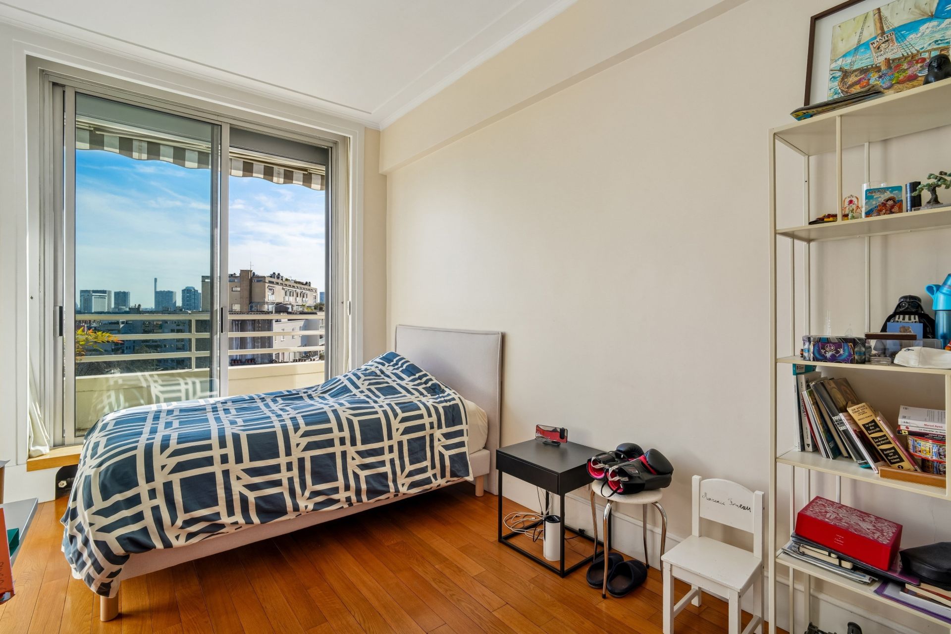 luxury apartment 6 Rooms for sale on PARIS (75016)