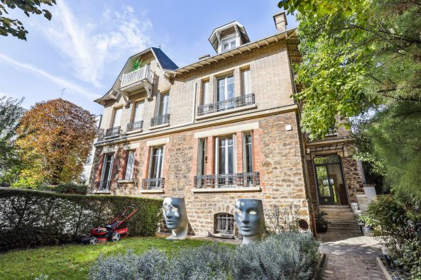 Sale Luxury house Vincennes 10&nbsp;Rooms 600&nbsp;m²