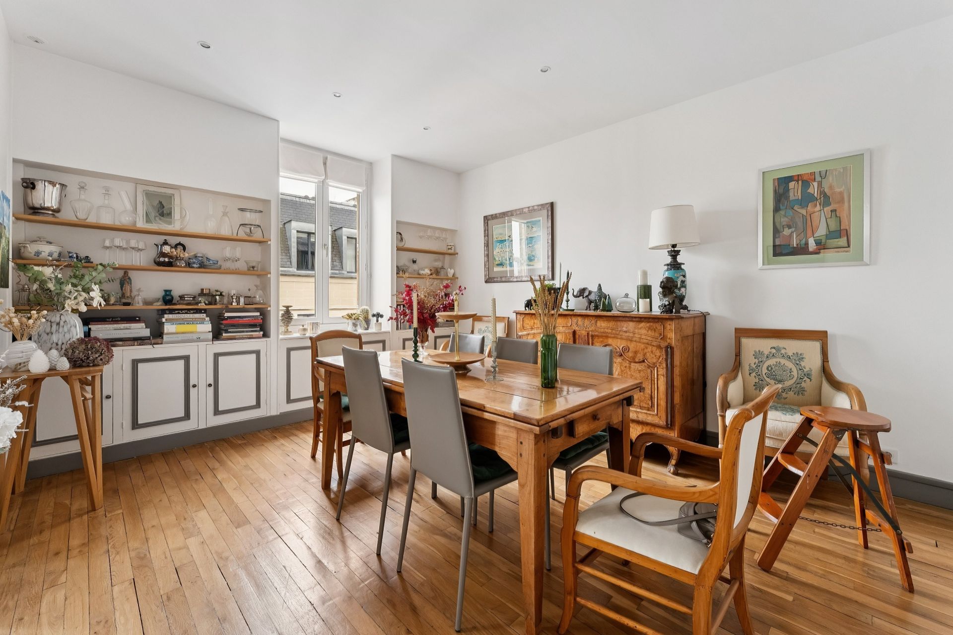 luxury apartment 6 Rooms for sale on NEUILLY SUR SEINE (92200)