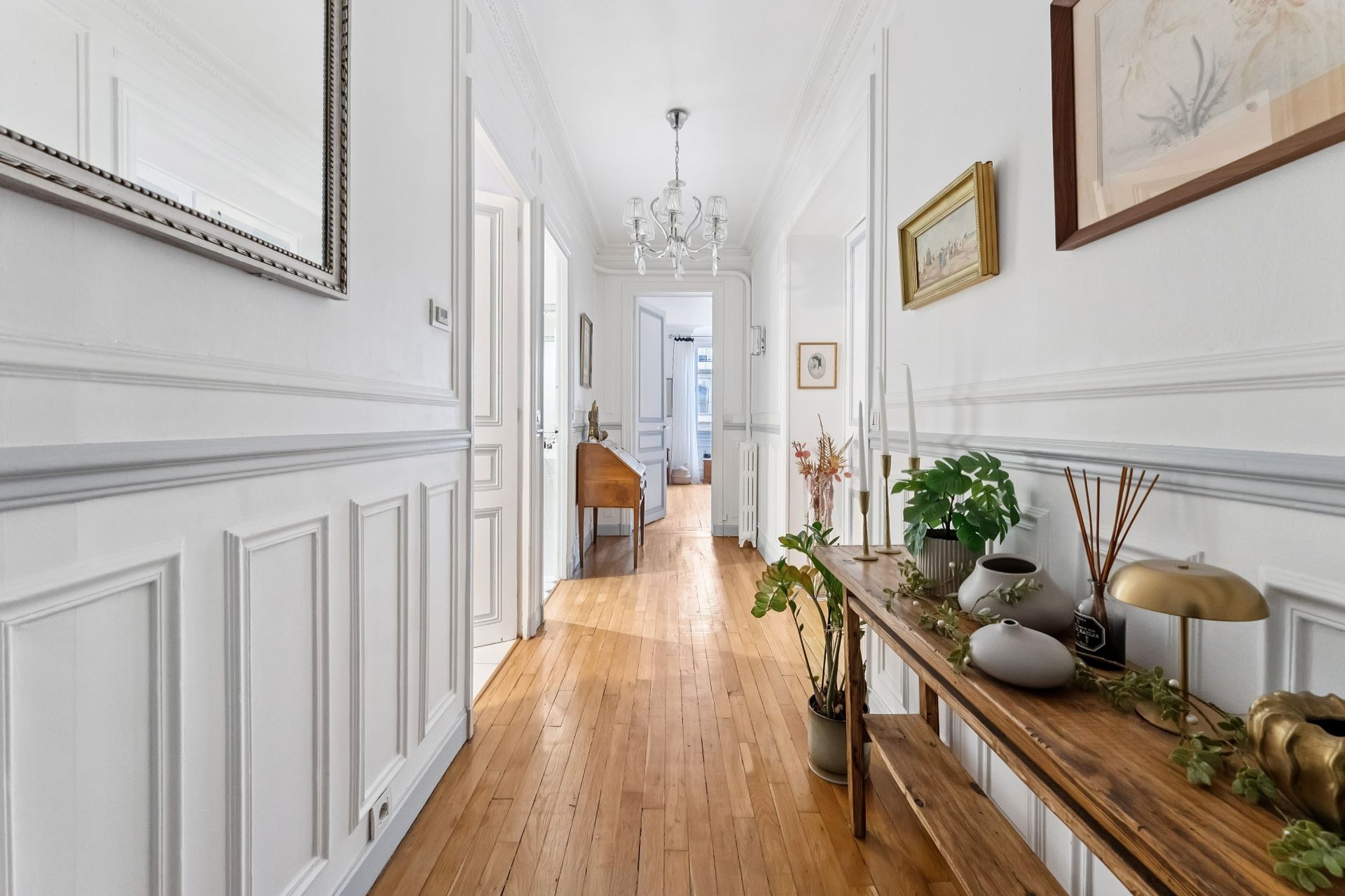 luxury apartment 6 Rooms for sale on NEUILLY SUR SEINE (92200)