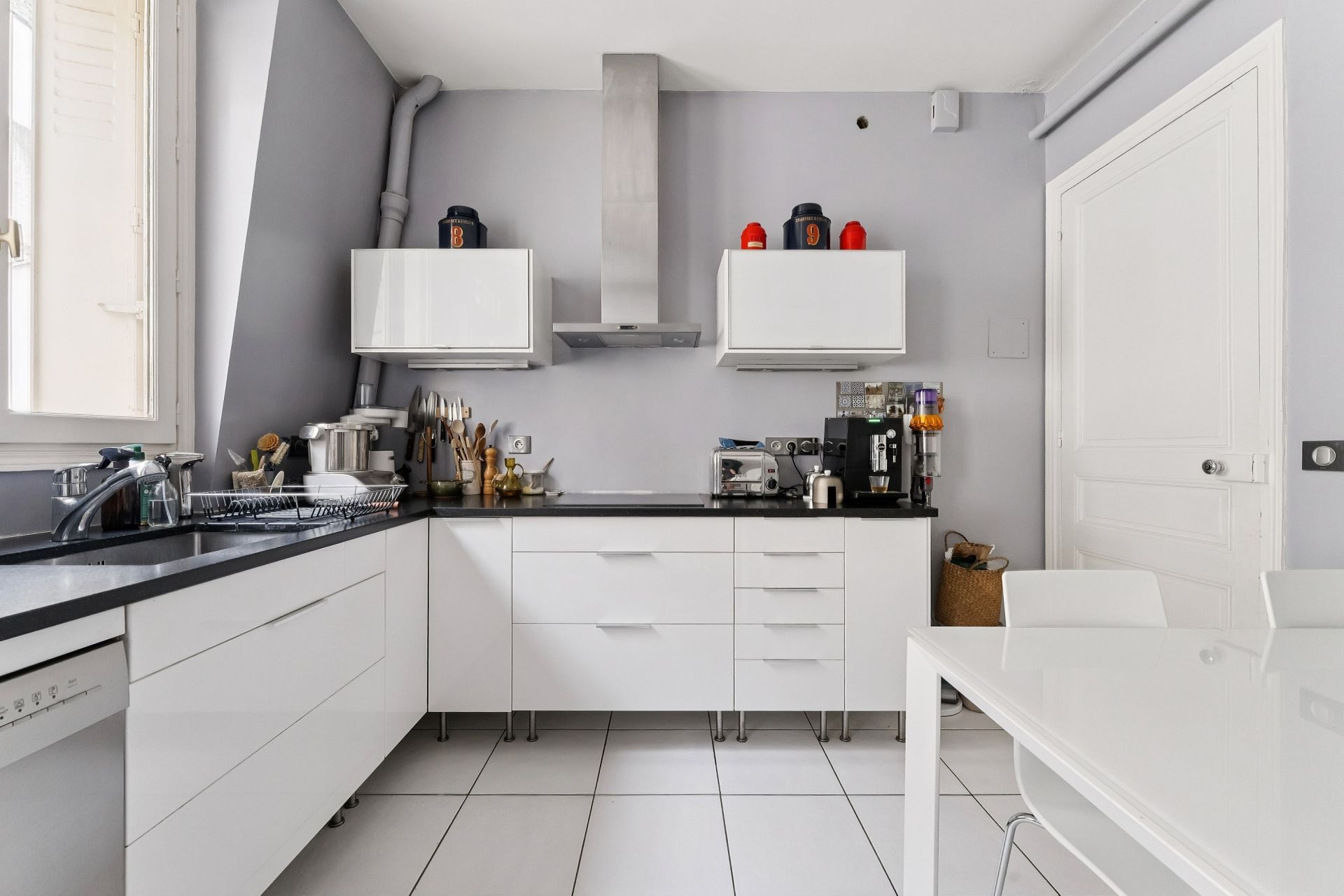 luxury apartment 6 Rooms for sale on NEUILLY SUR SEINE (92200)