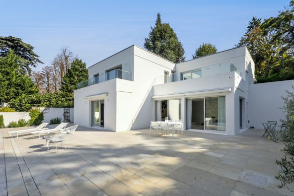 Sale Luxury house Bougival 6&nbsp;Rooms 220&nbsp;m²
