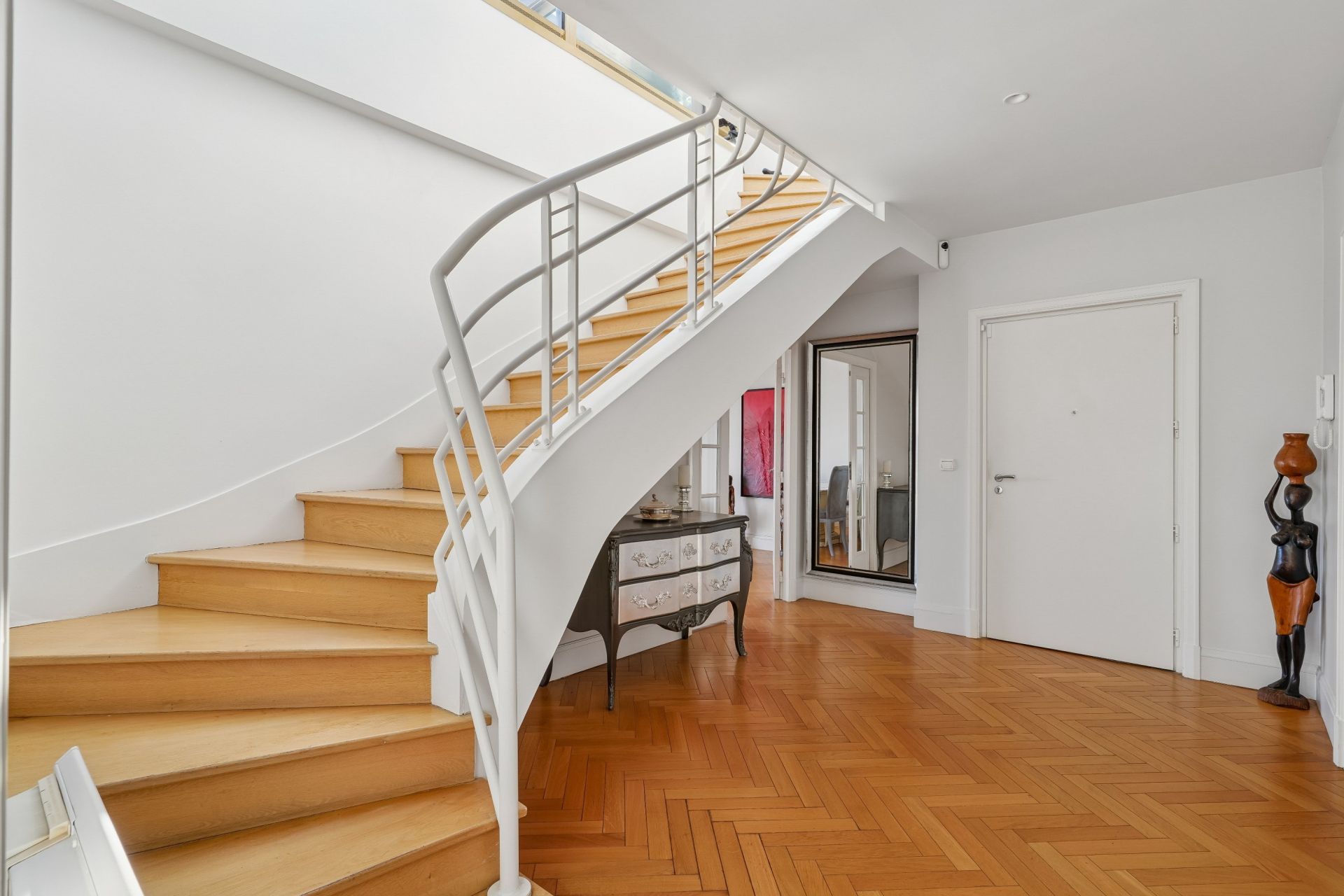 luxury apartment 5 Rooms for sale on NEUILLY SUR SEINE (92200)