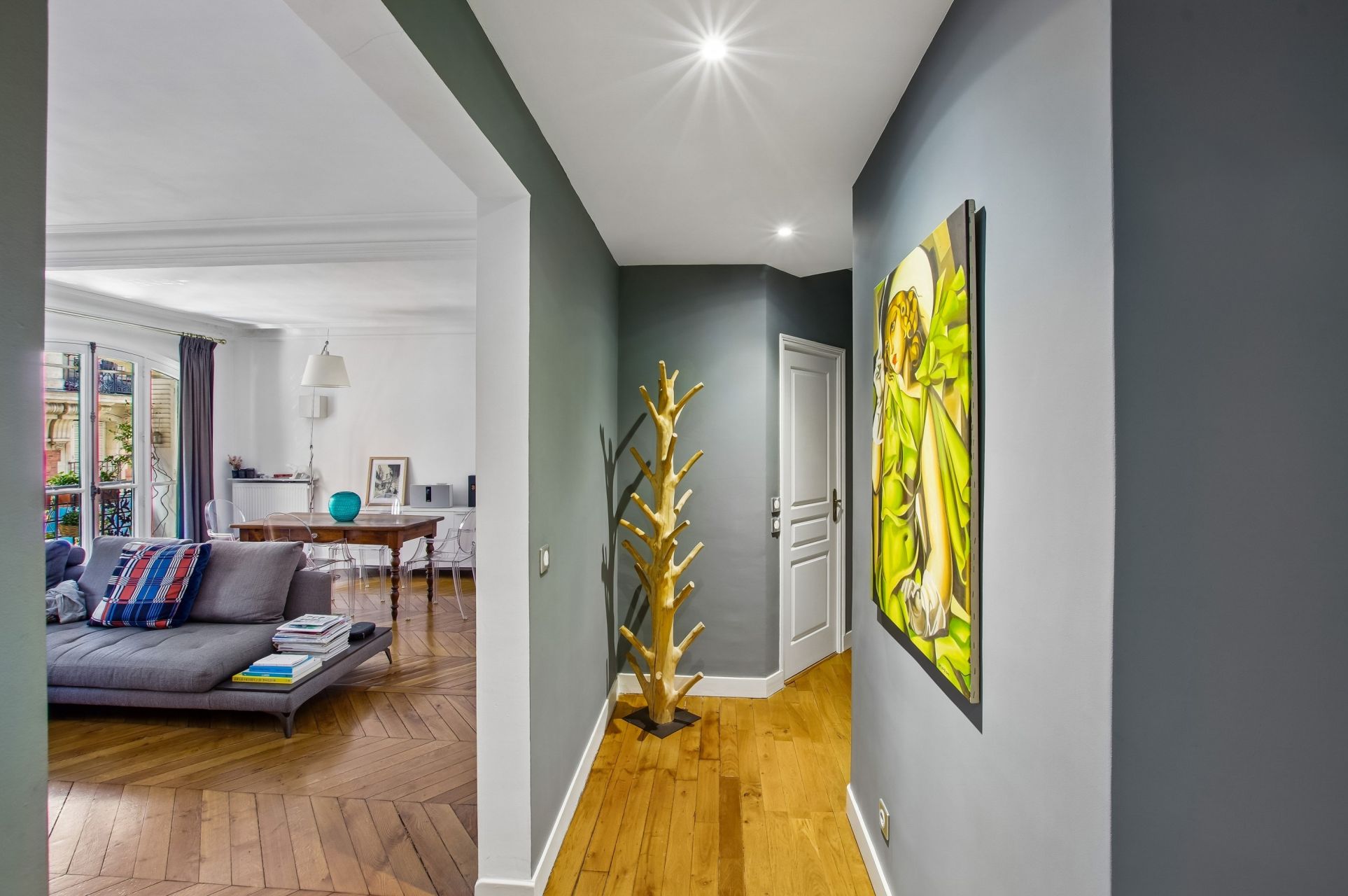 luxury apartment 4 Rooms for sale on PARIS (75018)