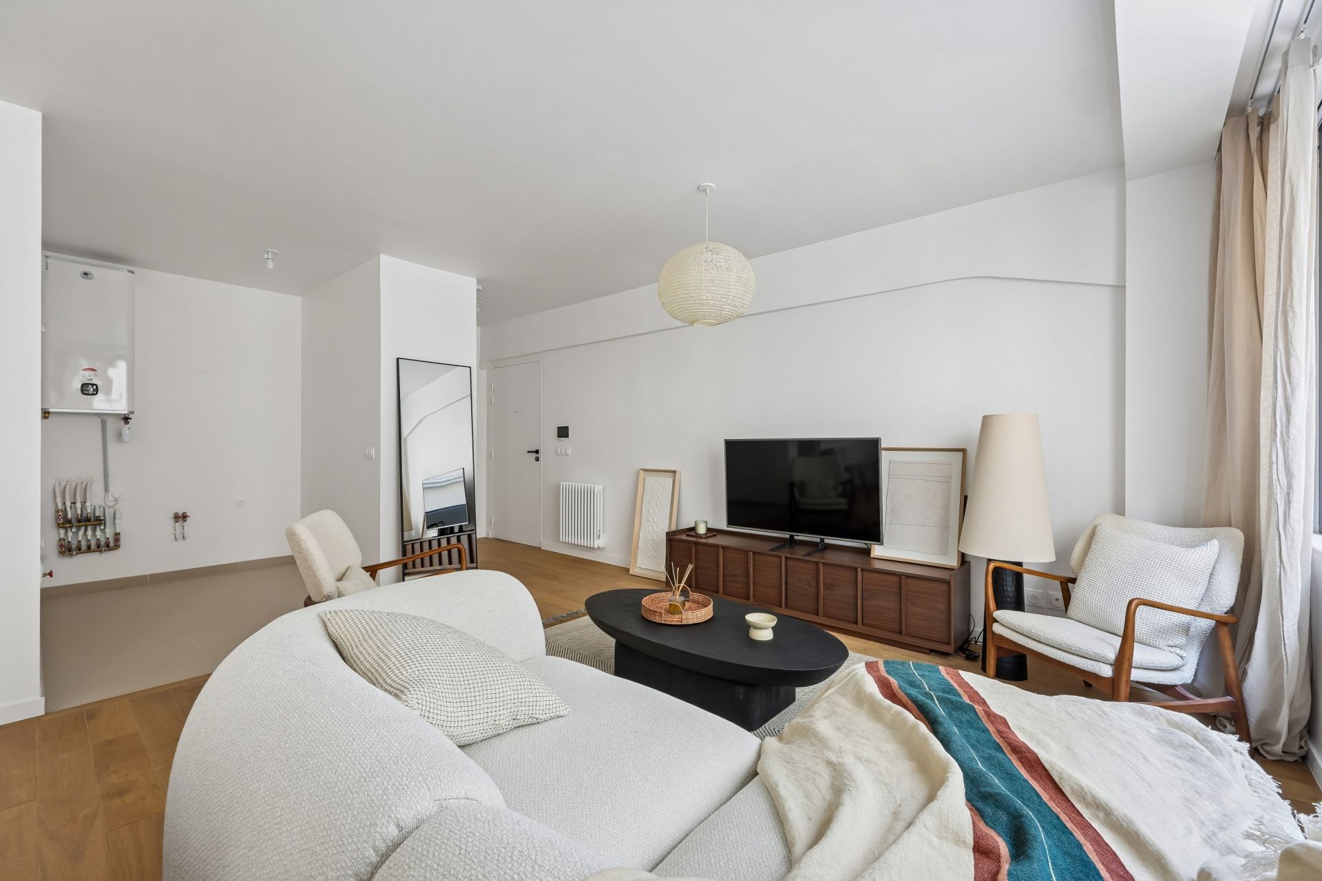 luxury apartment 1 room for sale on PARIS (75004)