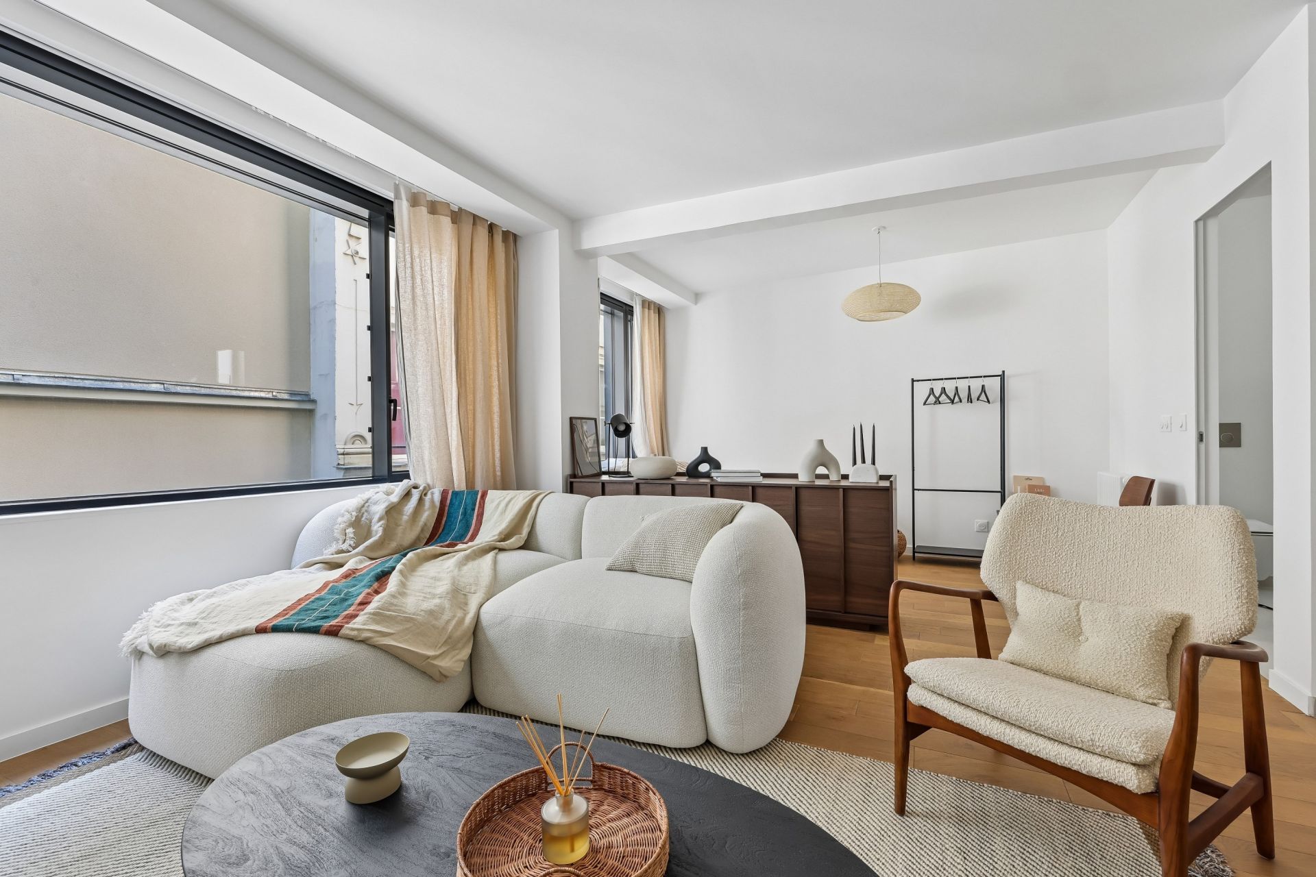 luxury apartment 1 room for sale on PARIS (75004)