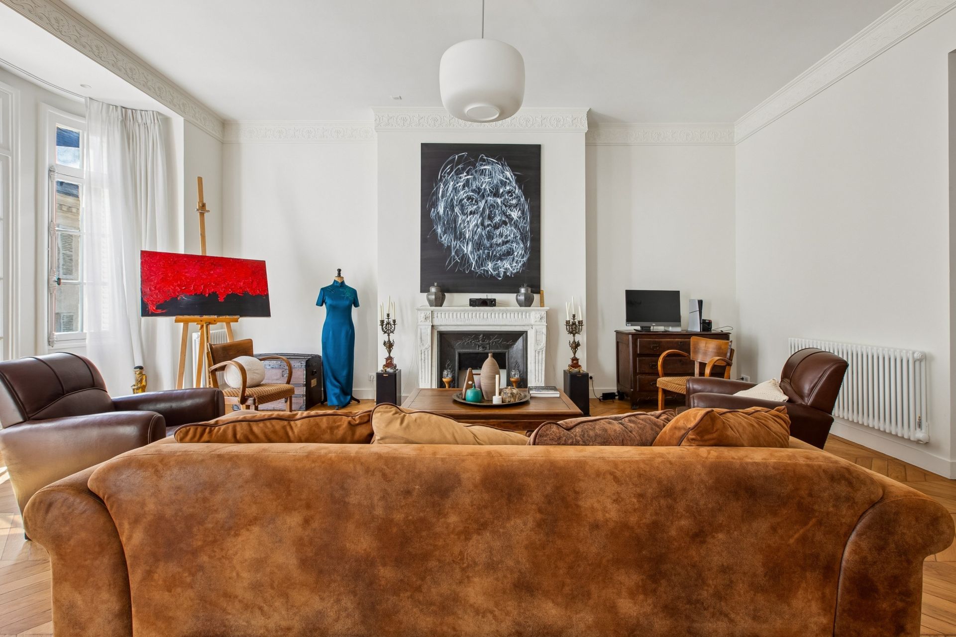 luxury apartment 4 Rooms for sale on PARIS (75116)