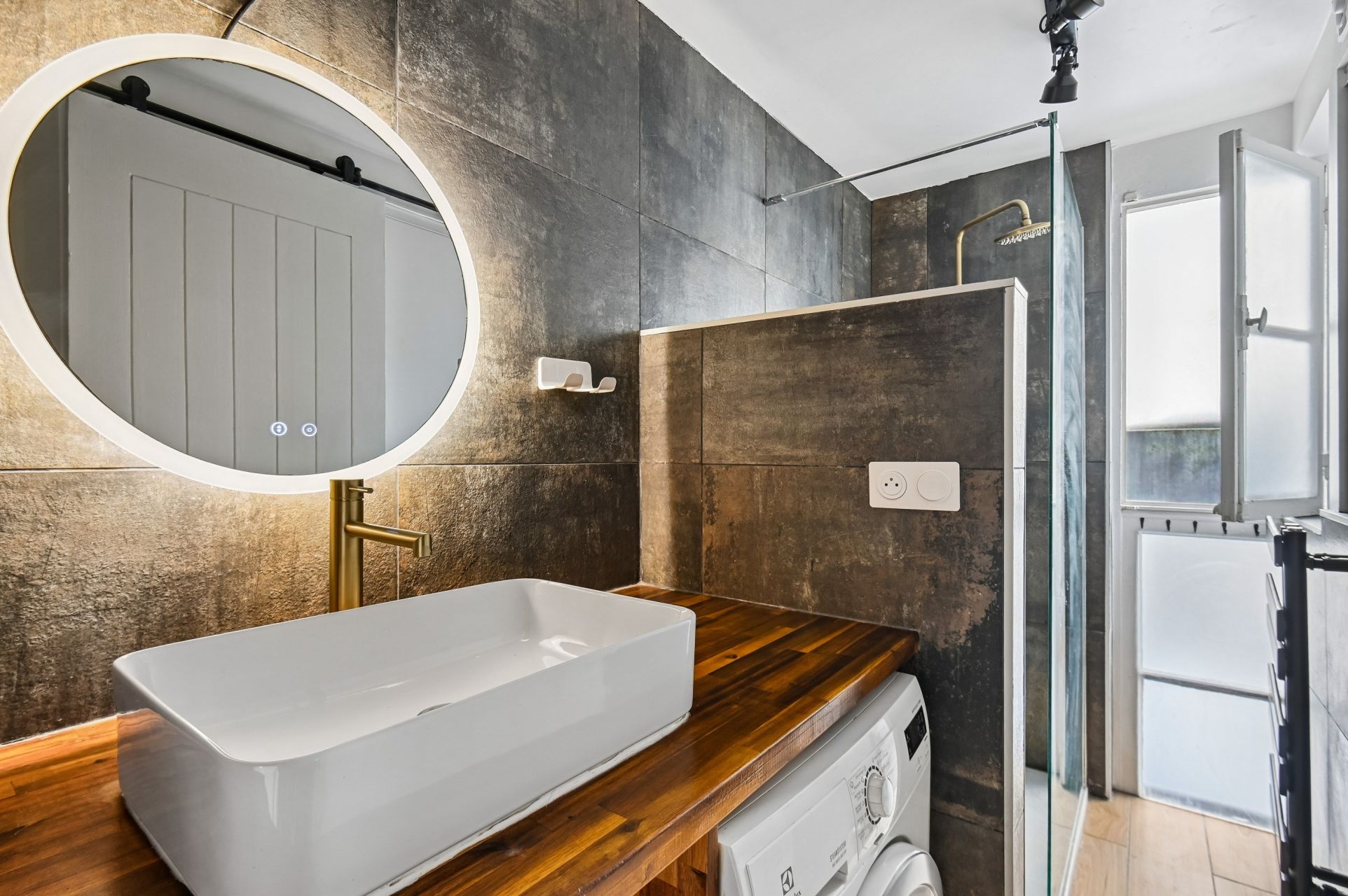 luxury apartment 3 Rooms for sale on PARIS (75004)