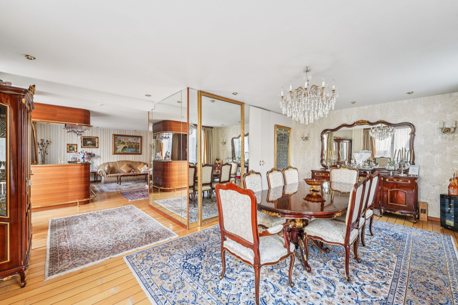 luxury house 10 Rooms for sale on NEUILLY SUR SEINE (92200)