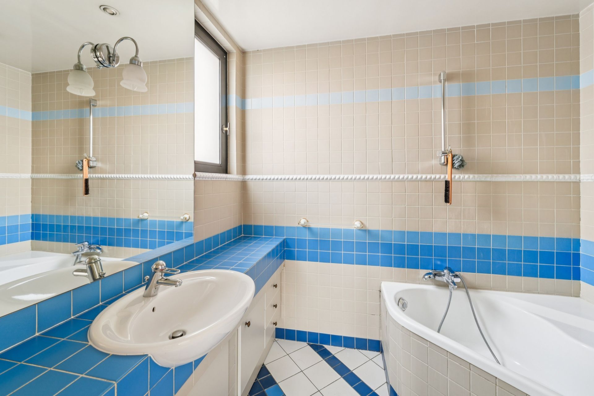 luxury house 10 Rooms for sale on NEUILLY SUR SEINE (92200)