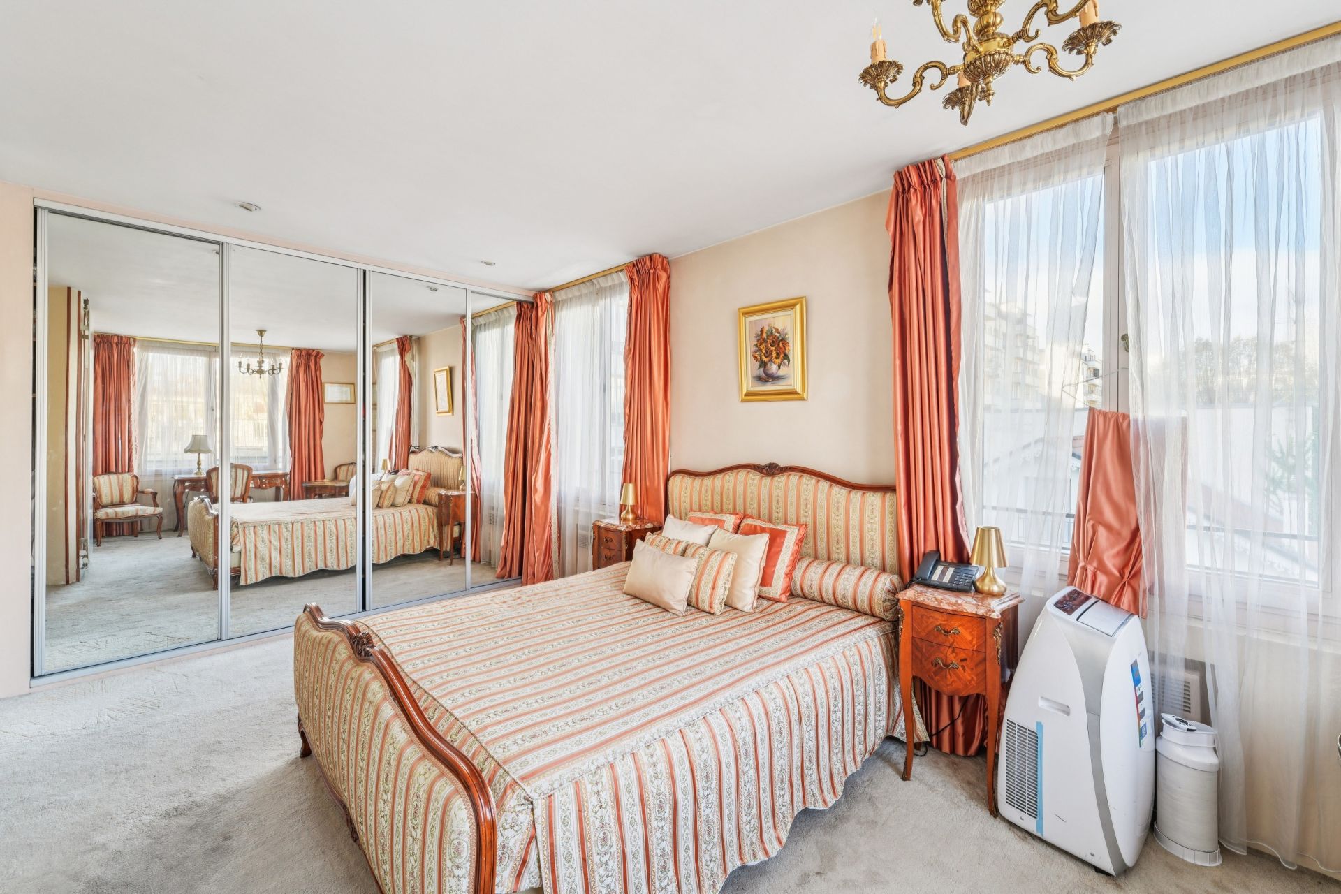 luxury house 10 Rooms for sale on NEUILLY SUR SEINE (92200)