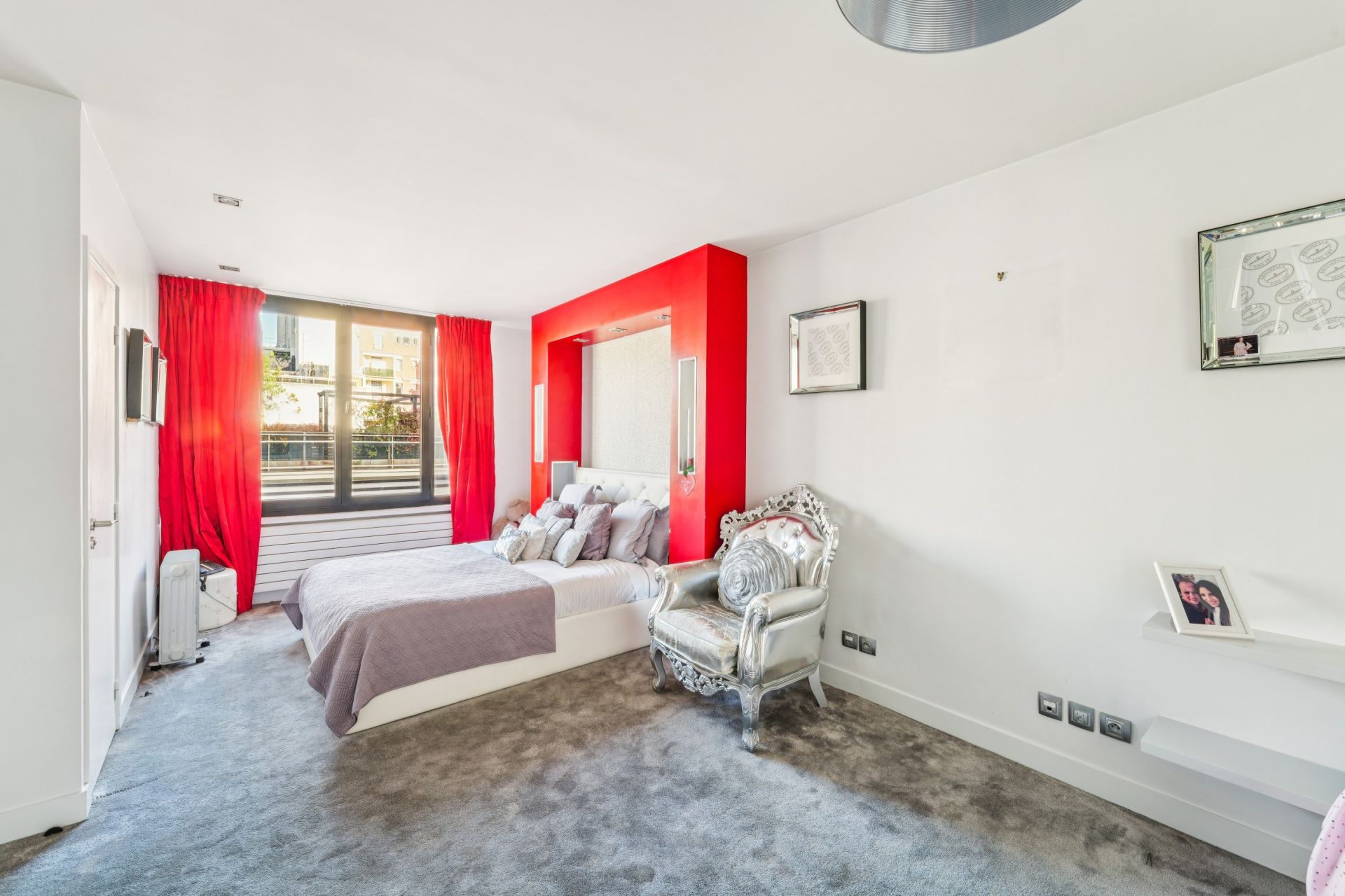 luxury house 10 Rooms for sale on NEUILLY SUR SEINE (92200)