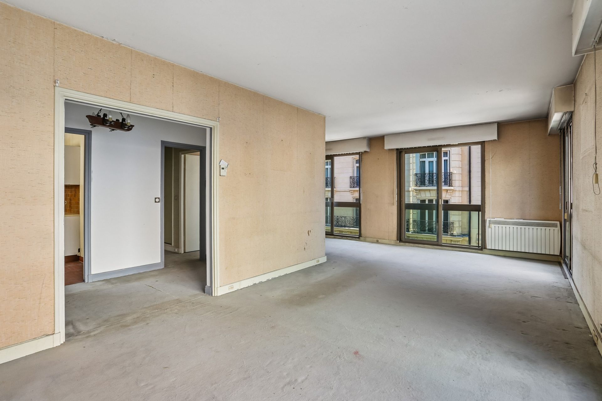 luxury apartment 4 Rooms for sale on PARIS (75017)