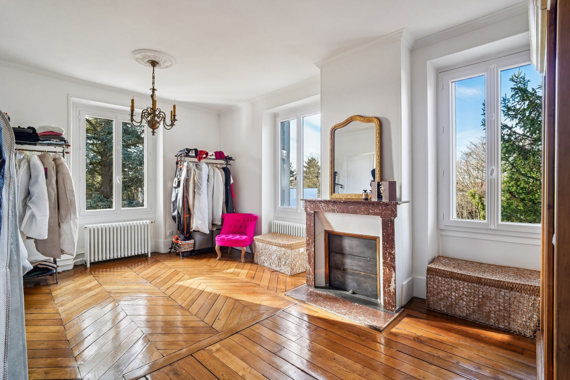 luxury house 11 Rooms for sale on MONTMORENCY (95160)