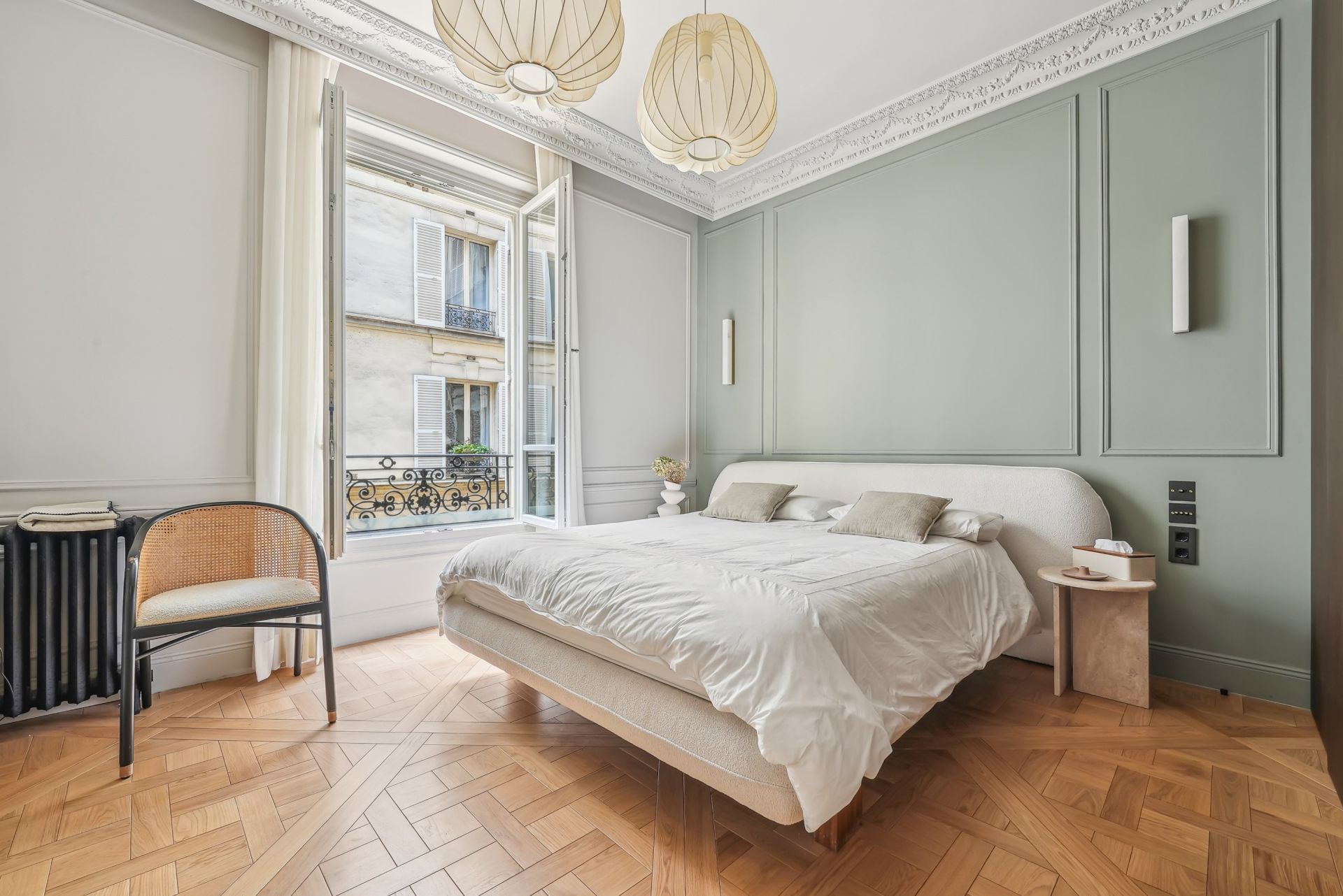 luxury apartment 6 Rooms for sale on PARIS (75016)