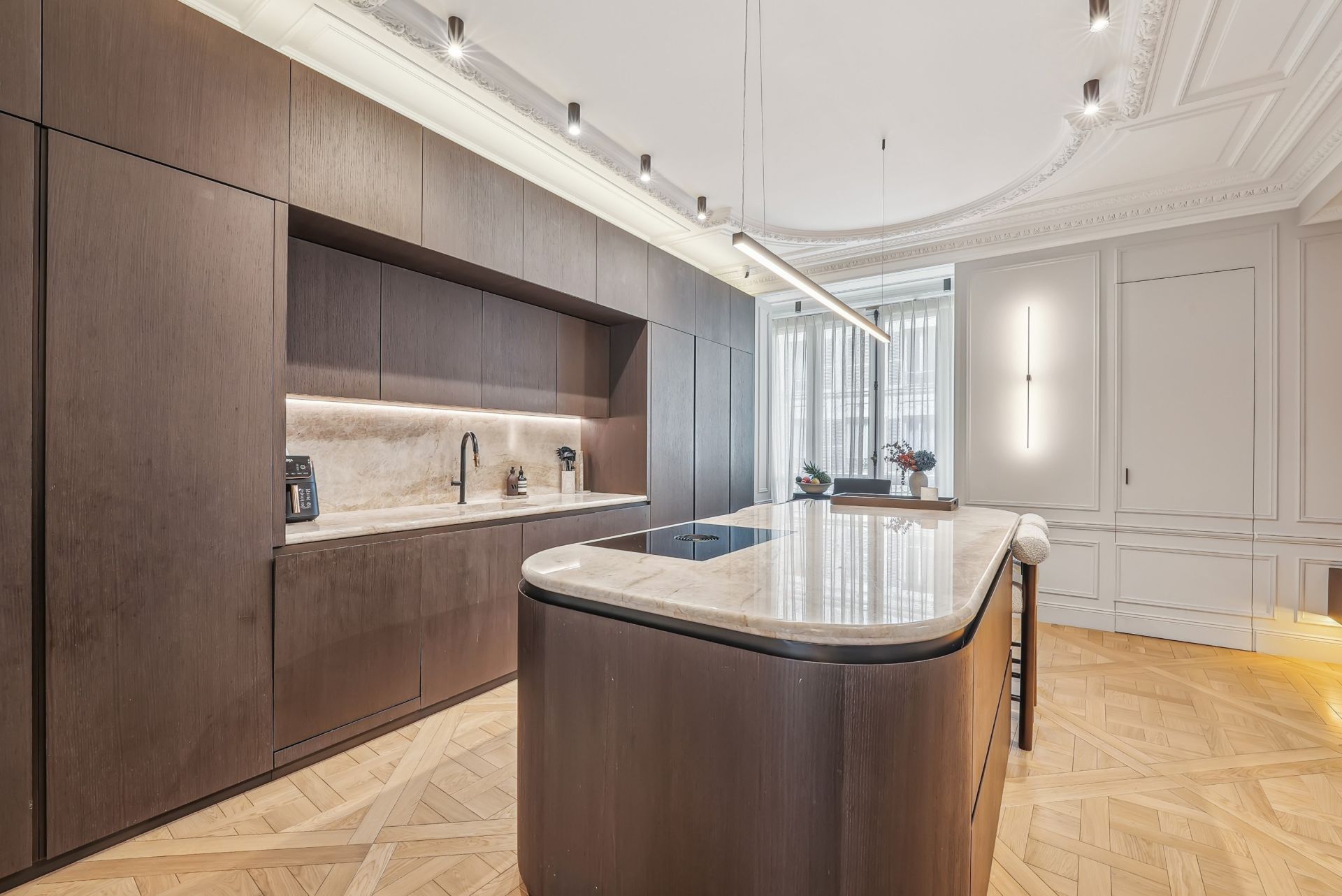 luxury apartment 6 Rooms for sale on PARIS (75016)