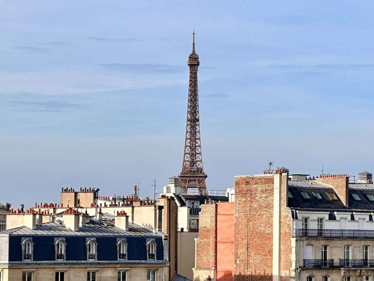 luxury apartment 9 Rooms for sale on PARIS (75007)