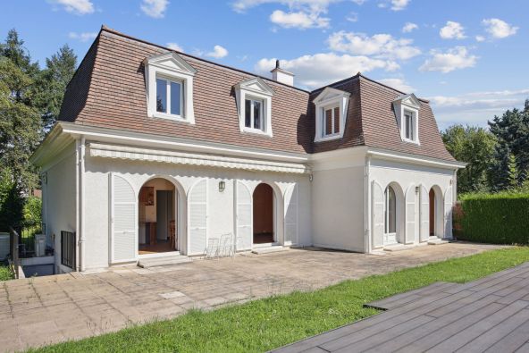 Sale Luxury house Les Loges-en-Josas 9&nbsp;Rooms 208&nbsp;m²