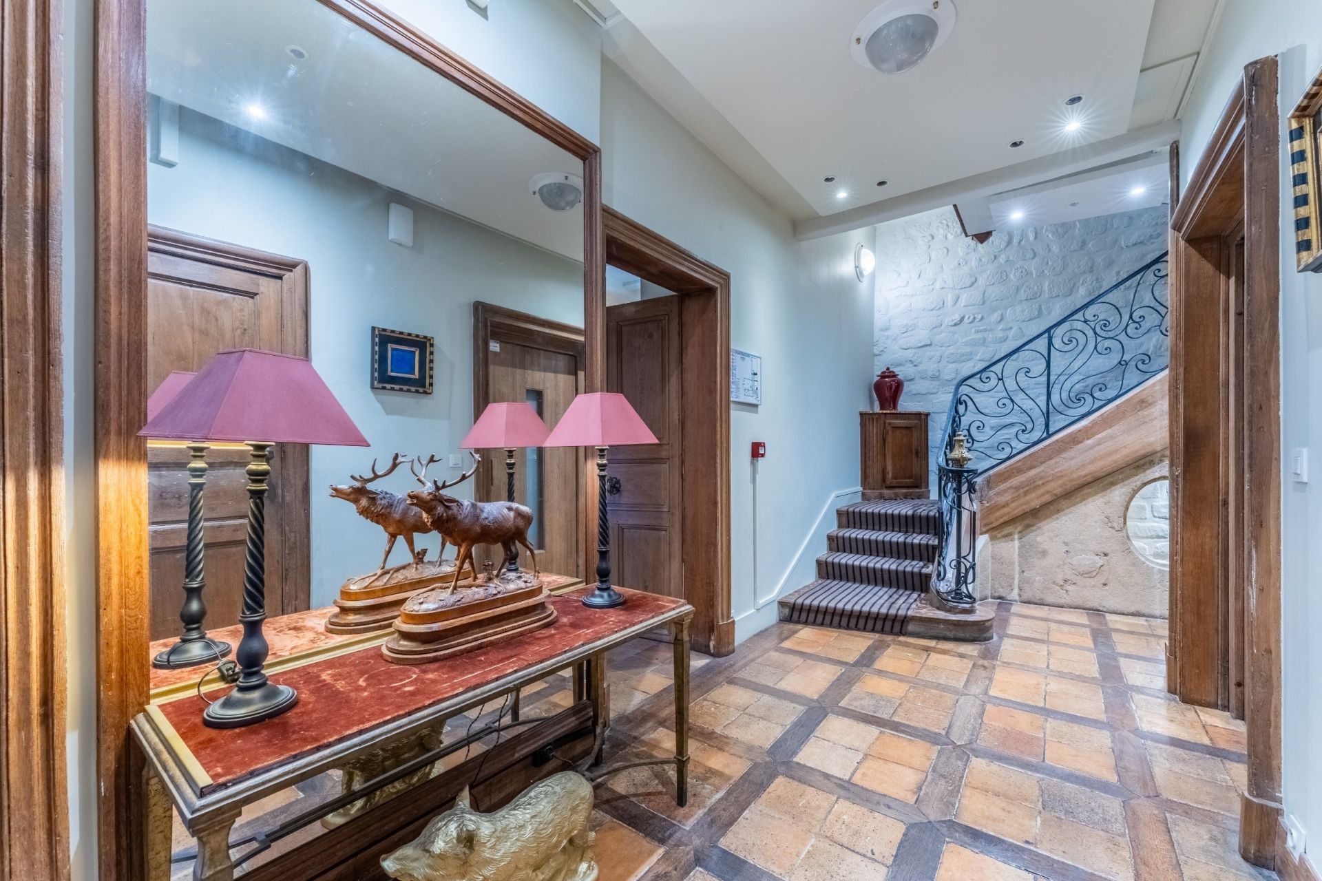 maison bourgeoise 15 Pièces en vente sur PARIS (75004)