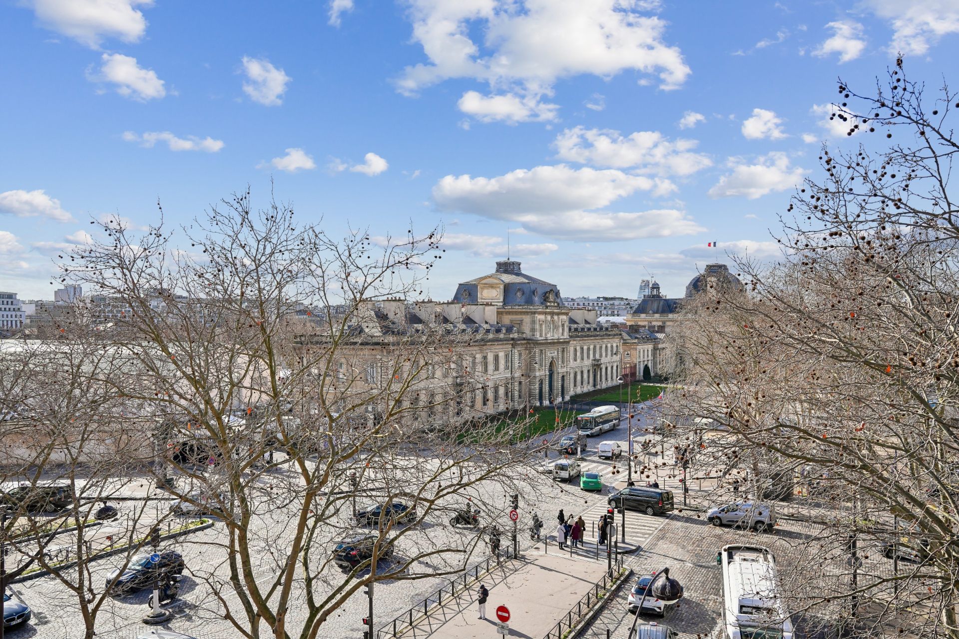 luxury apartment 3 Rooms for sale on PARIS (75007)