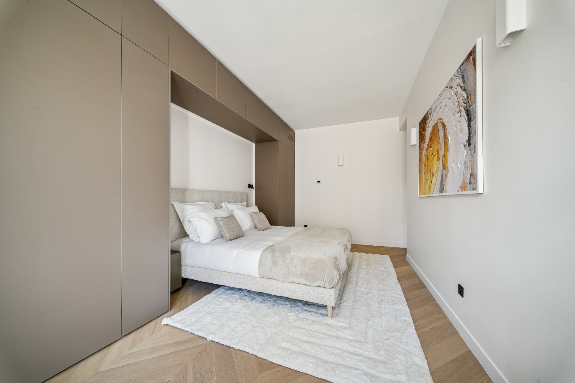 luxury apartment 3 Rooms for sale on PARIS (75007)