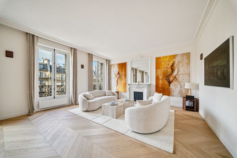 luxury apartment 3 Rooms for sale on PARIS (75007)