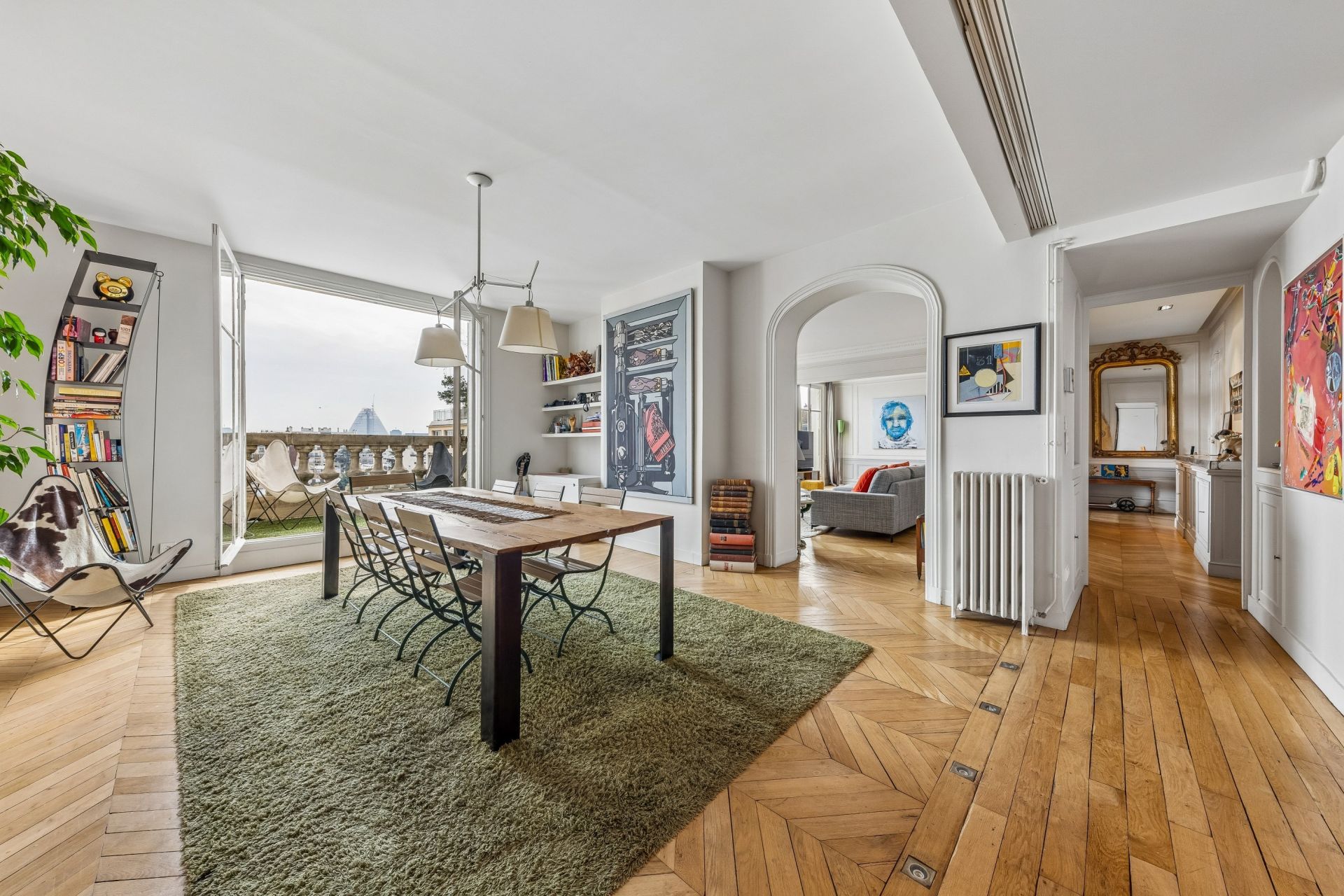 luxury apartment 8 Rooms for sale on PARIS (75016)