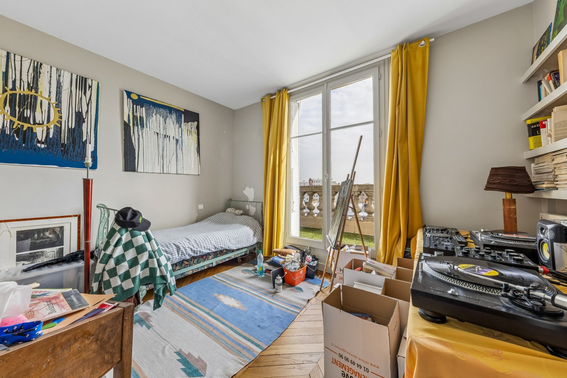 luxury apartment 8 Rooms for sale on PARIS (75016)