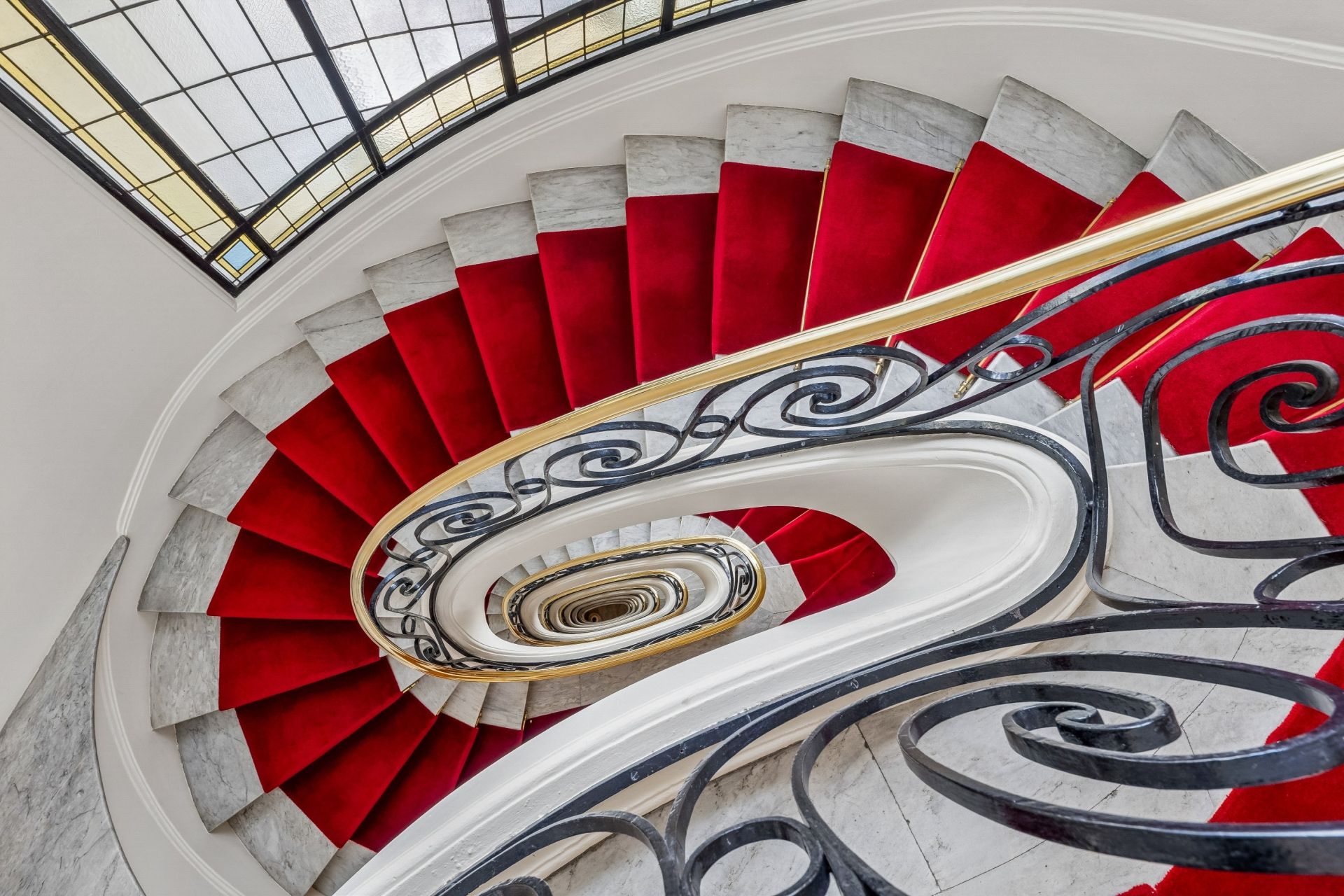 luxury apartment 8 Rooms for sale on PARIS (75016)