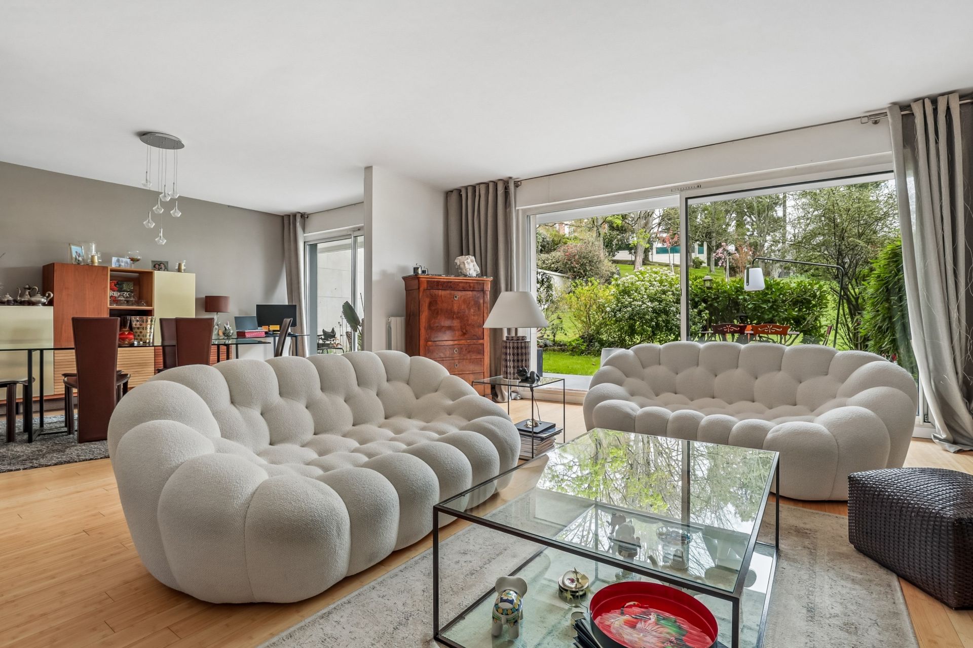 luxury apartment 5 Rooms for sale on SEVRES (92310)
