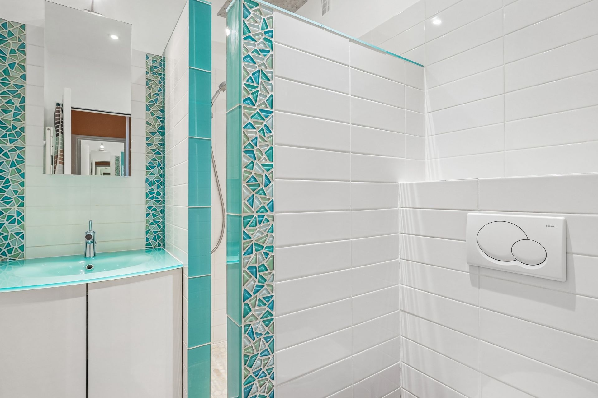 luxury apartment 5 Rooms for sale on SEVRES (92310)