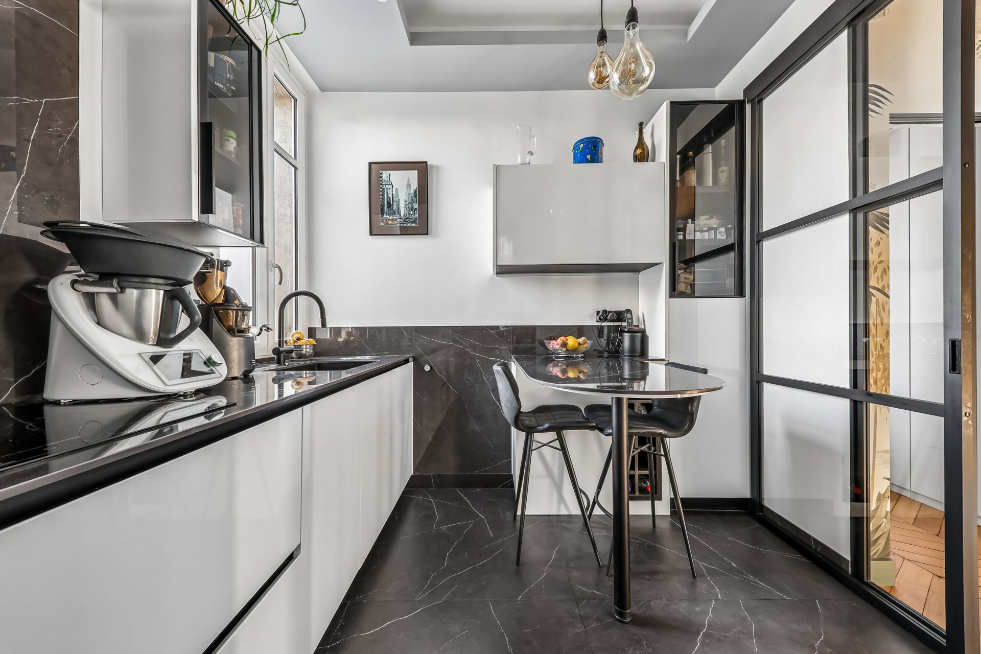 luxury apartment 4 Rooms for sale on PARIS (75003)