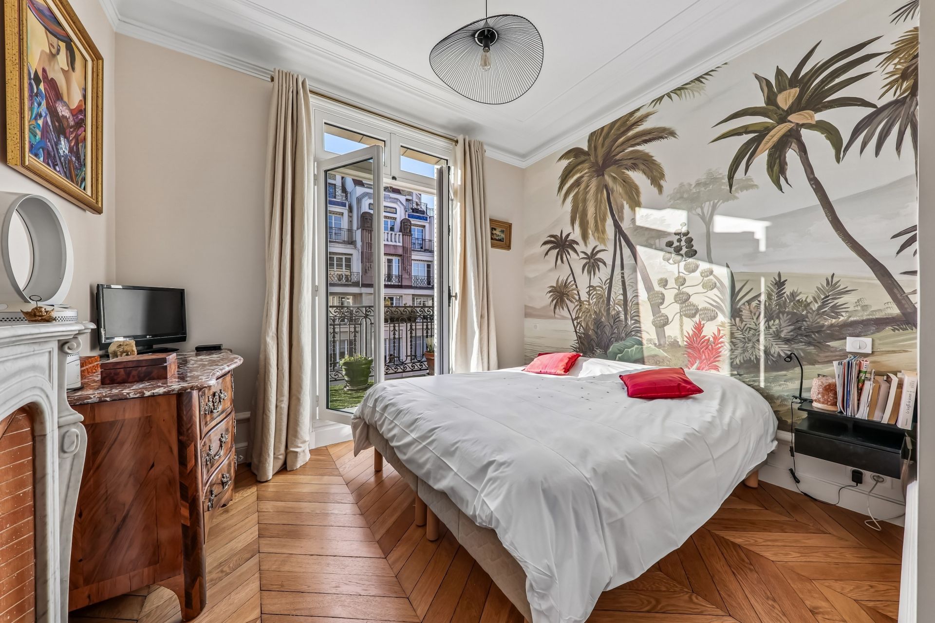 luxury apartment 4 Rooms for sale on PARIS (75003)