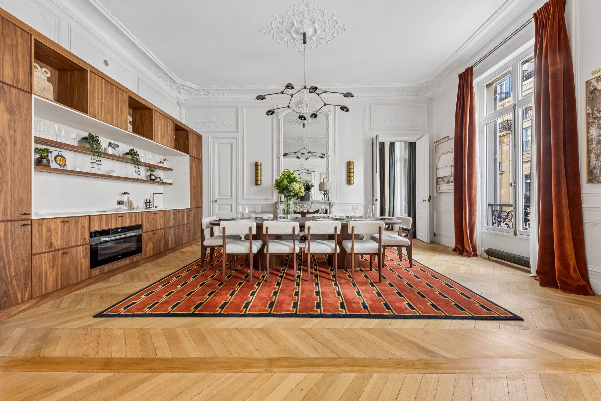 luxury apartment 5 Rooms for sale on PARIS (75008)