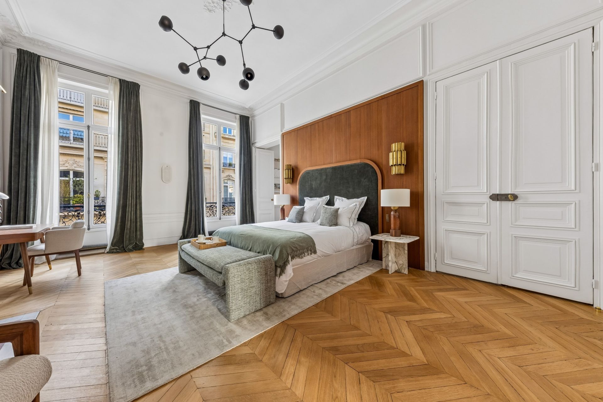 luxury apartment 5 Rooms for sale on PARIS (75008)