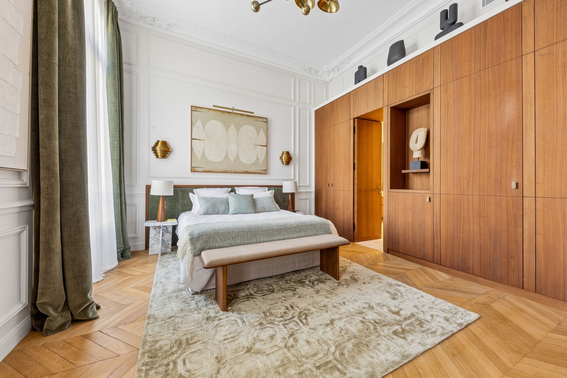 luxury apartment 5 Rooms for sale on PARIS (75008)