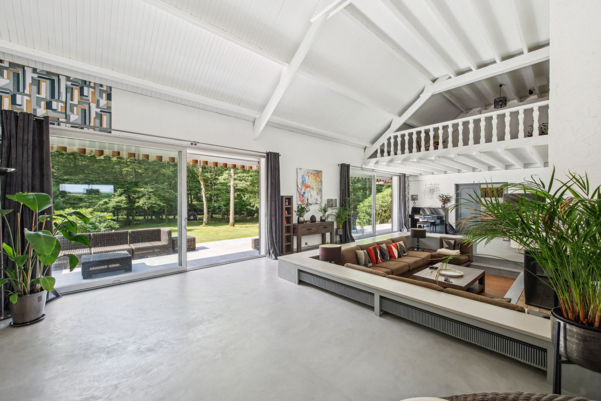 architect's house 10 Rooms for sale on CHEVREUSE (78460)