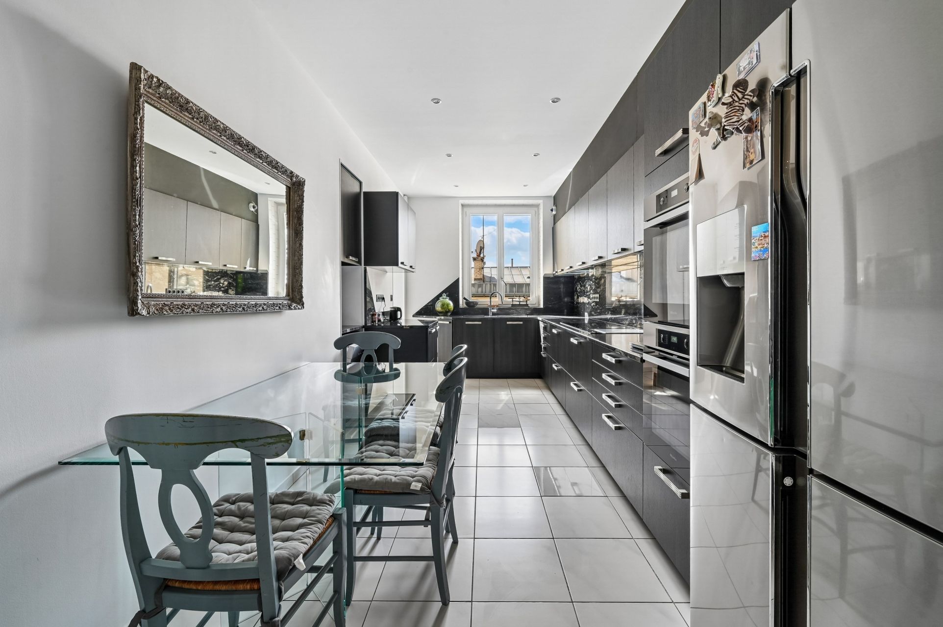 luxury apartment 7 Rooms for sale on PARIS (75016)