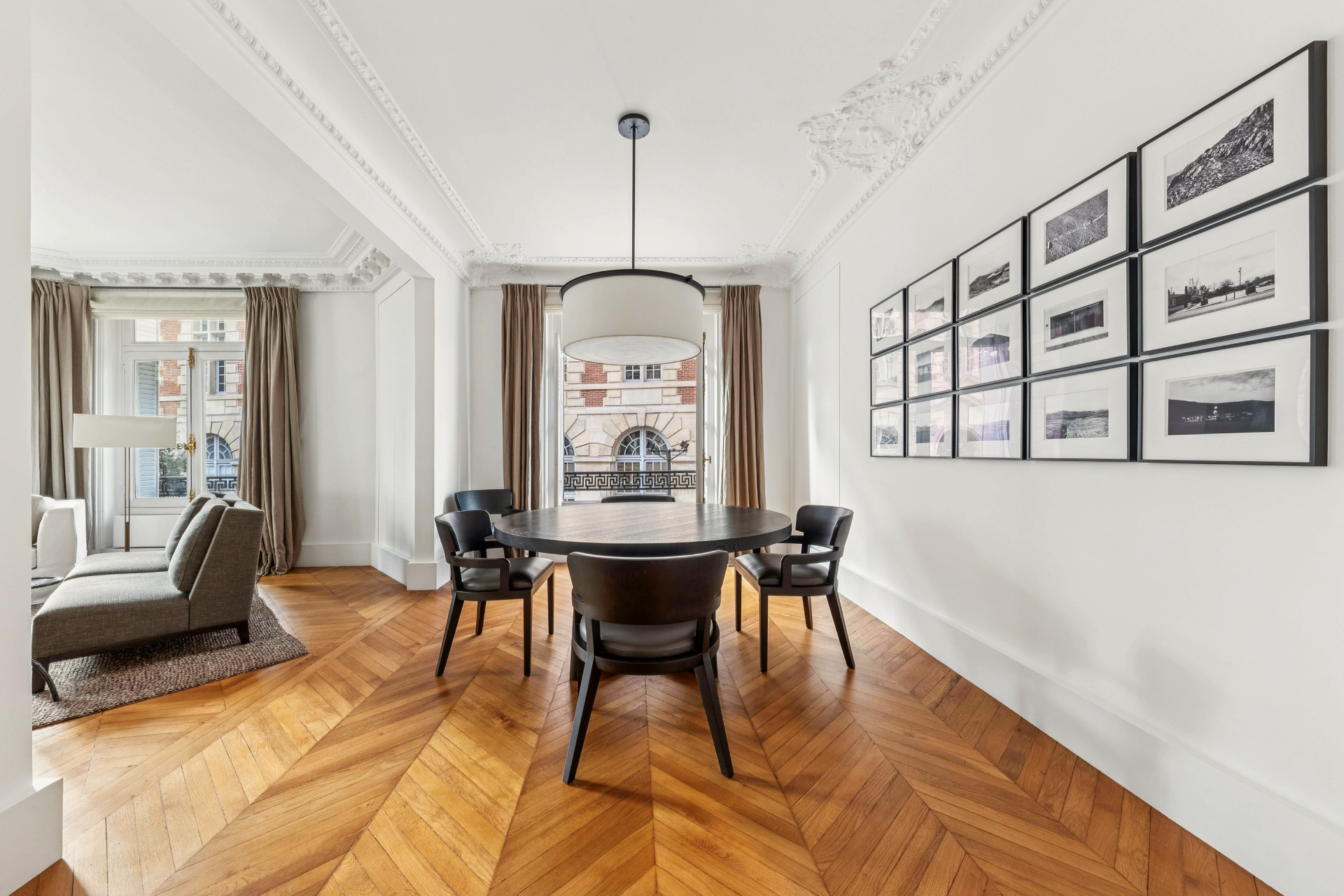 luxury apartment 6 Rooms for sale on PARIS (75006)