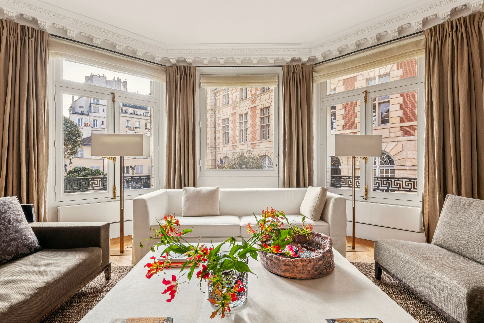 luxury apartment 6 Rooms for sale on PARIS (75006)