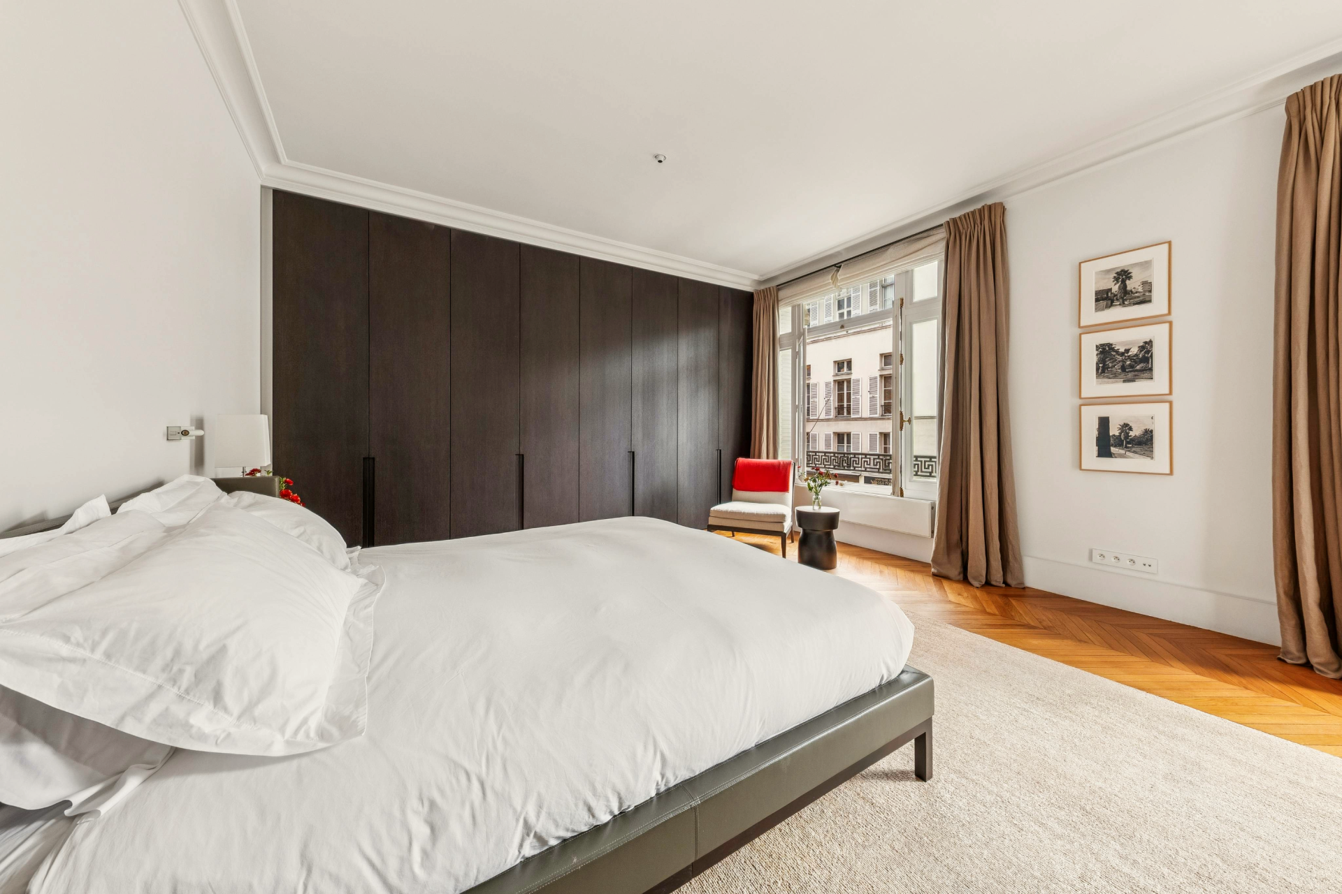 luxury apartment 6 Rooms for sale on PARIS (75006)