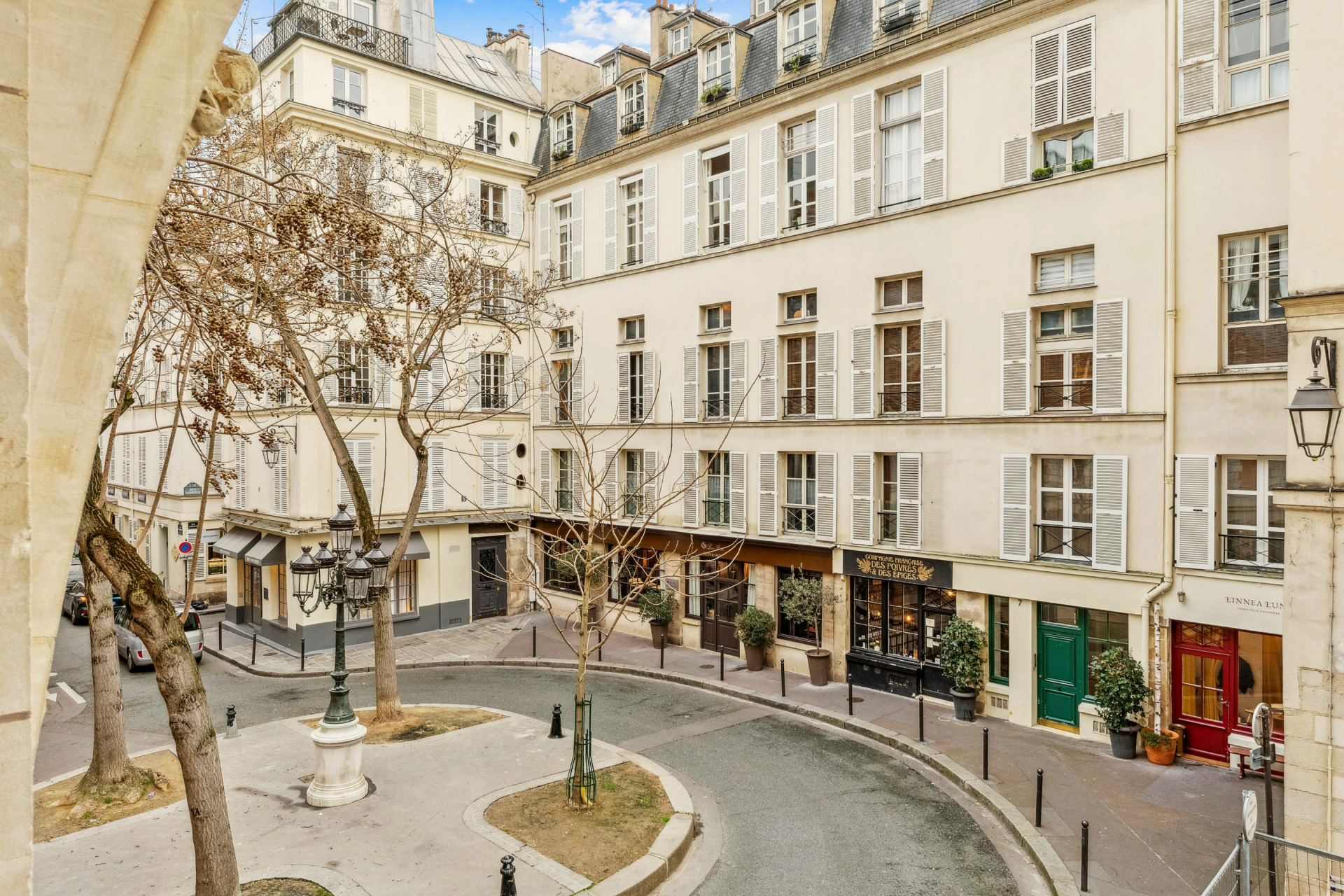 luxury apartment 6 Rooms for sale on PARIS (75006)