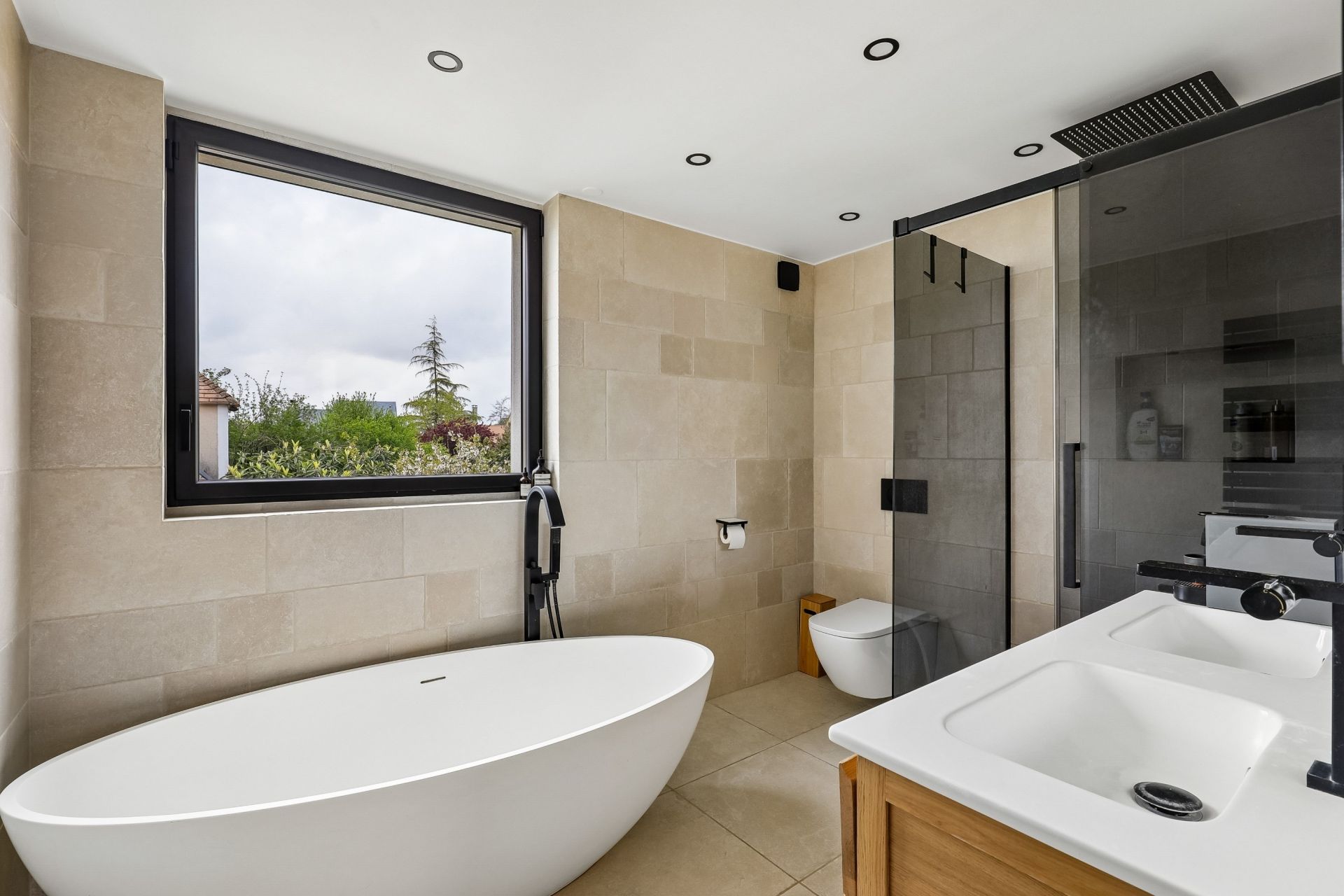 luxury house 9 Rooms for rent on CROISSY SUR SEINE (78290)