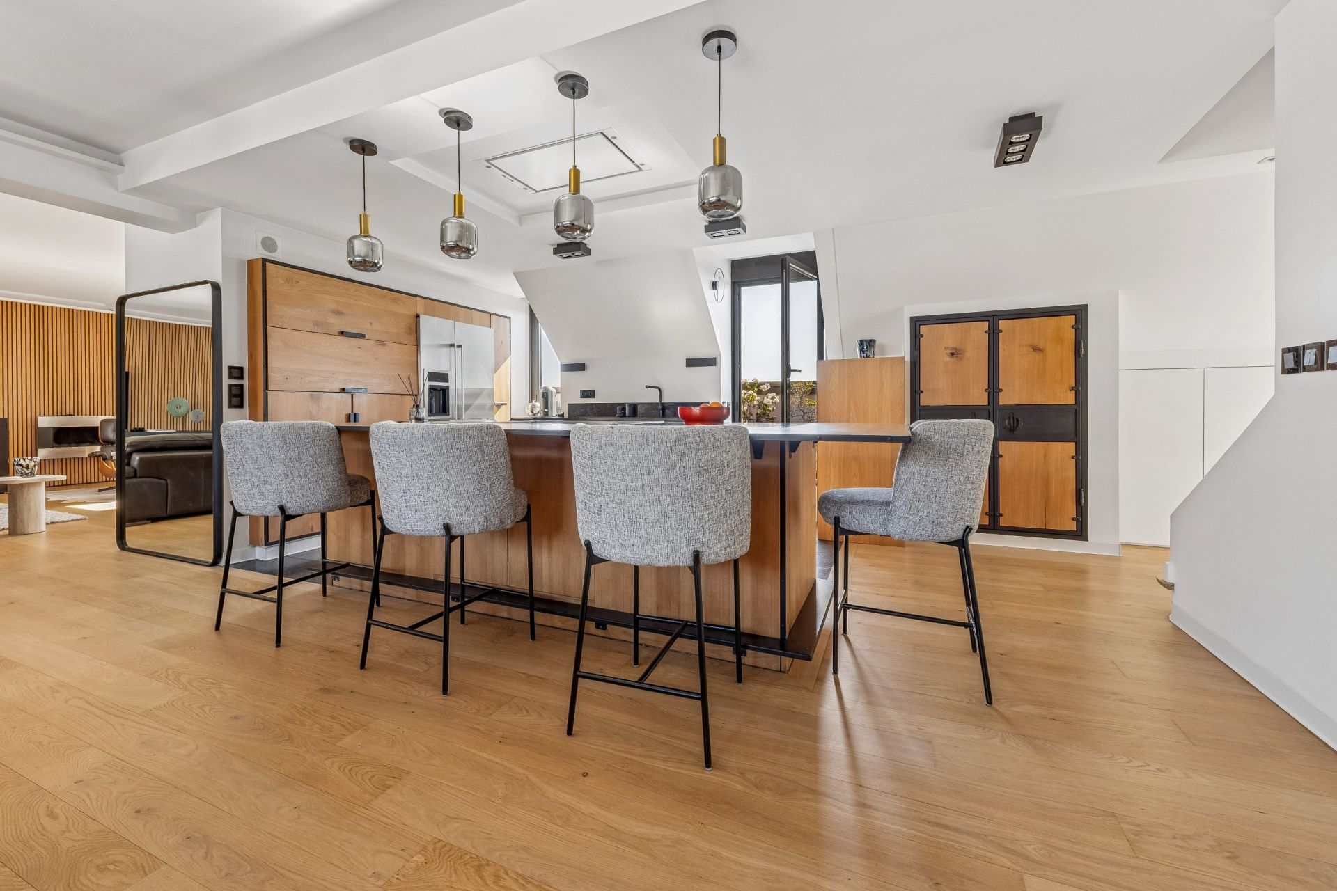 luxury apartment 5 Rooms for sale on PARIS (75014)