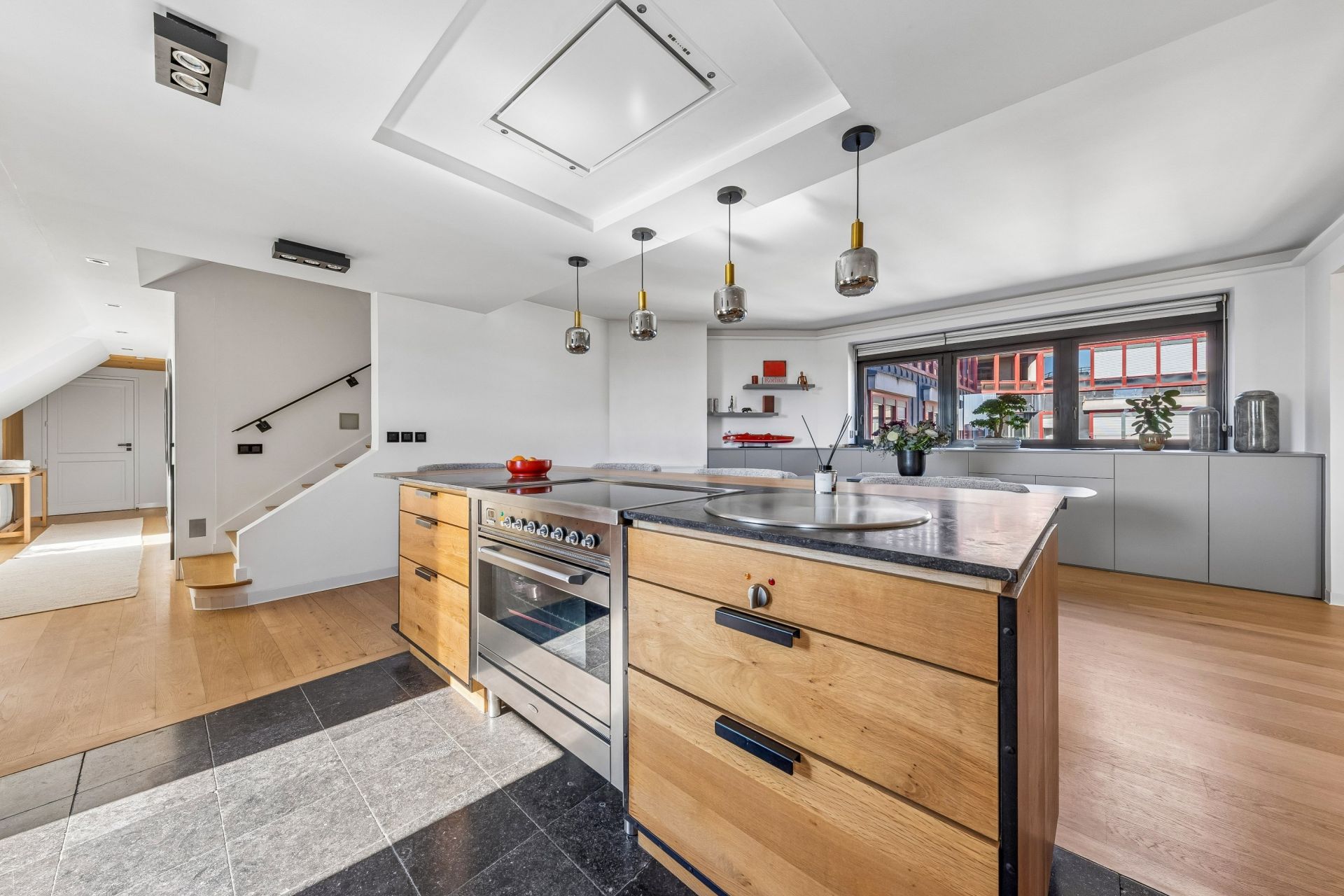 luxury apartment 5 Rooms for sale on PARIS (75014)