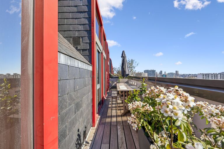 luxury apartment 5 Rooms for sale on PARIS (75014)