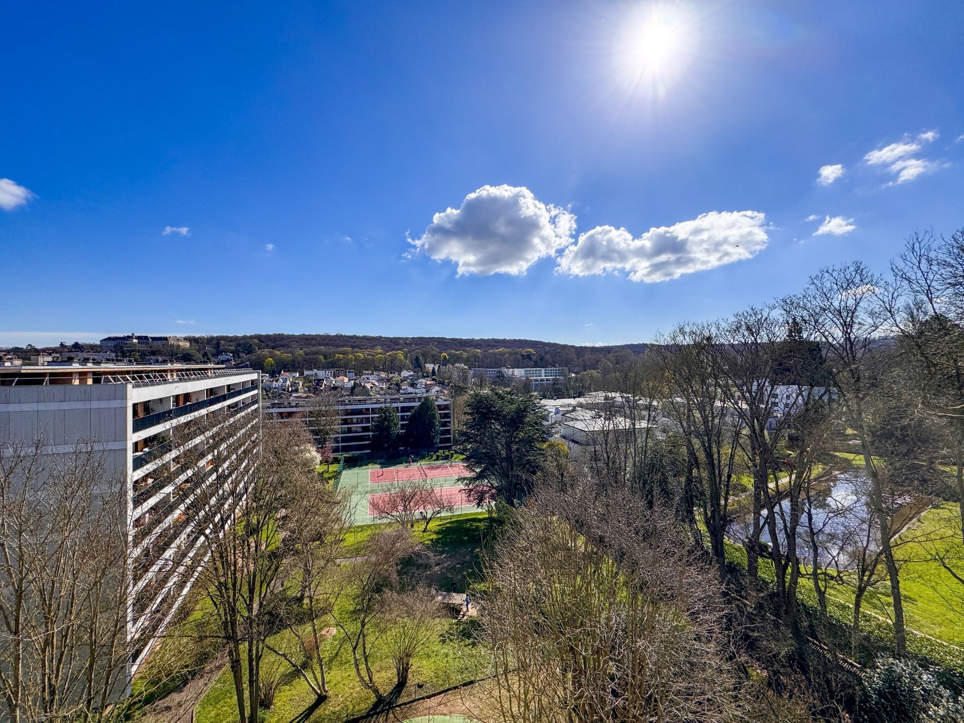 luxury apartment 4 Rooms for sale on MEUDON (92190)