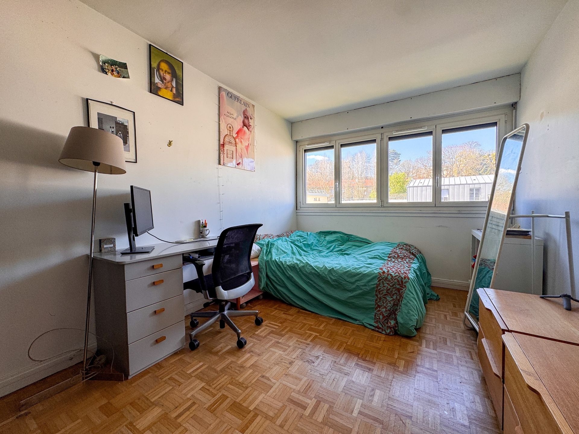 luxury apartment 4 Rooms for sale on MEUDON (92190)