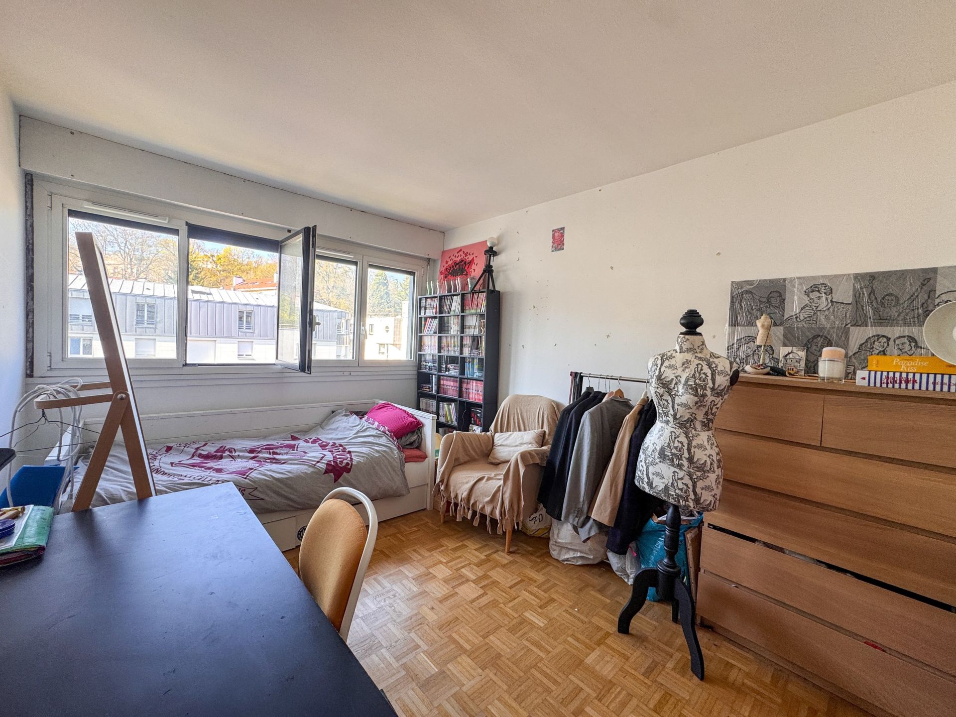 luxury apartment 4 Rooms for sale on MEUDON (92190)